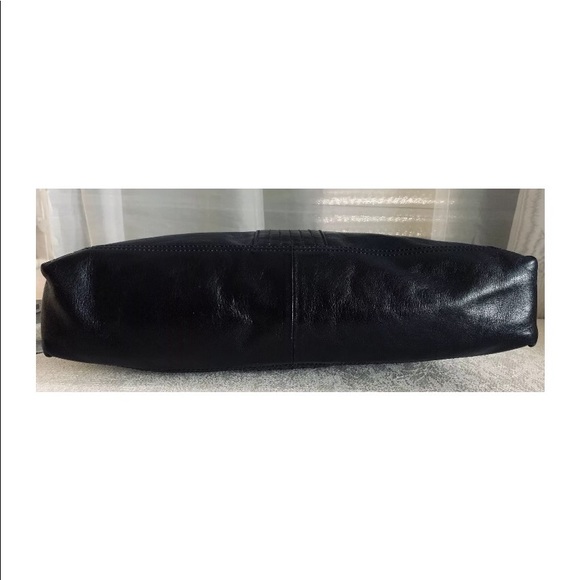 💥💥Fendi Maxi Baguette Bag 💥💥 - Picture 3 of 8